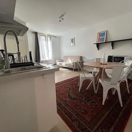 Apartment T2 Au Coeur De Niort, Proche Marche & Port Boinot Niort